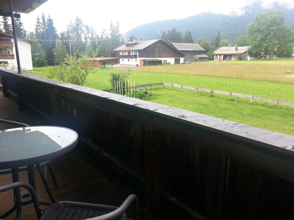 Bed and Breakfast Haus Karwendelblick Leutasch Zimmer foto