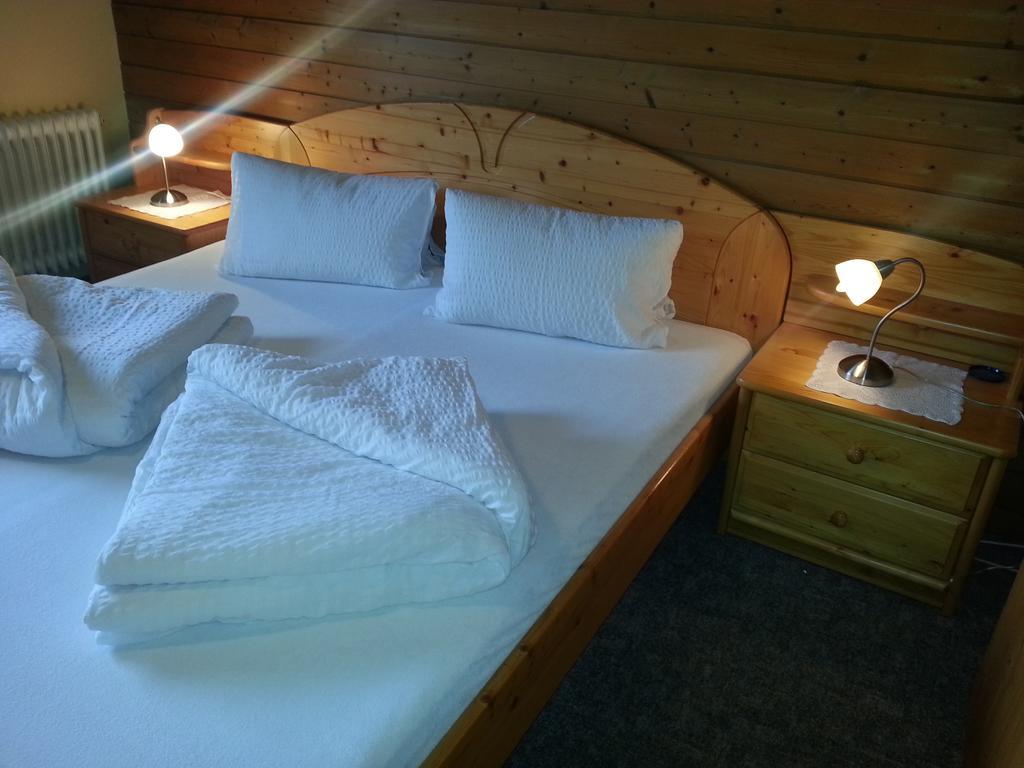 Bed and Breakfast Haus Karwendelblick Leutasch Zimmer foto