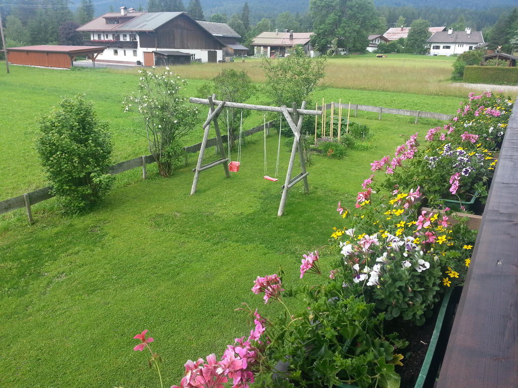 Bed and Breakfast Haus Karwendelblick Leutasch Exterior foto