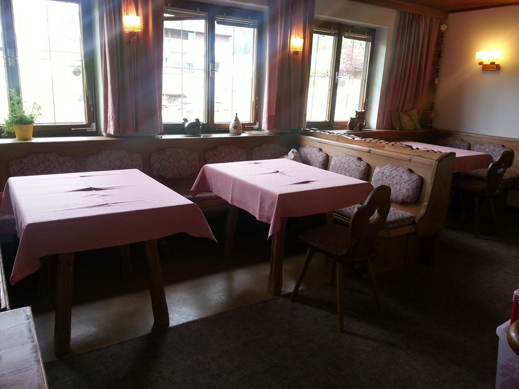 Bed and Breakfast Haus Karwendelblick Leutasch Exterior foto