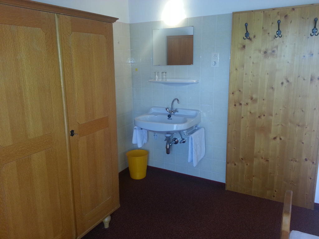 Bed and Breakfast Haus Karwendelblick Leutasch Zimmer foto