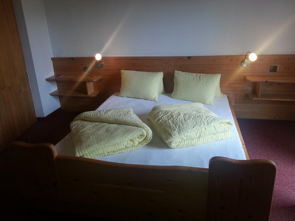 Bed and Breakfast Haus Karwendelblick Leutasch Exterior foto